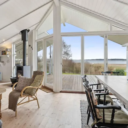 Summer House With A Beautiful View To The Fjord Dom wakacyjny